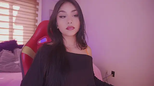 ivette k online show from November 14, 2025, 7:17 pm