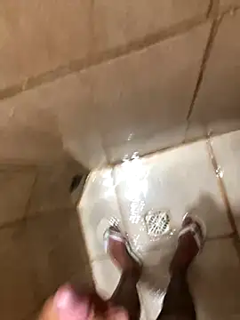 Snapshot of Luan1267 chatting on November 20, 2025, 5:02 pm Luan1267 online show from November 20, 2025, 5:02 pm