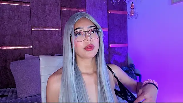  ViolletteNoir  online show from November 20, 2025, 8:09 pm