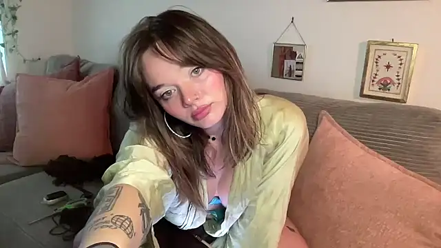 angelgirl98 online show from February 23, 2026, 10:21 pm