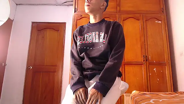 Tessachains 2  online show from February 13, 2026, 3:50 am