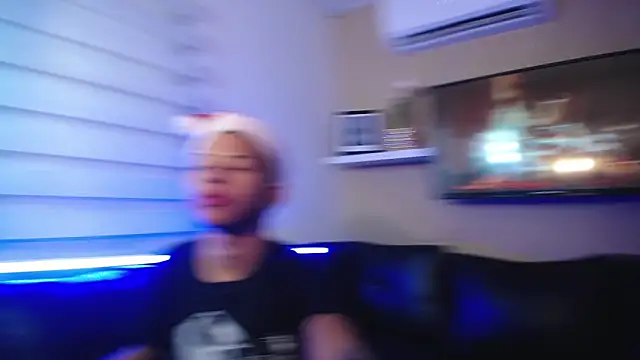 Tessachains 2  online show from December 23, 2025, 4:23 am