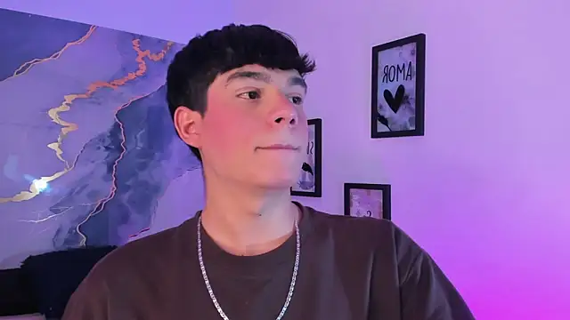 Isaac Kurtt online show from December 22, 2025, 7:58 pm