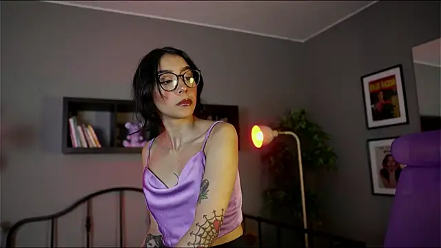 aura Soul  online show from November 11, 2025, 3:45 am