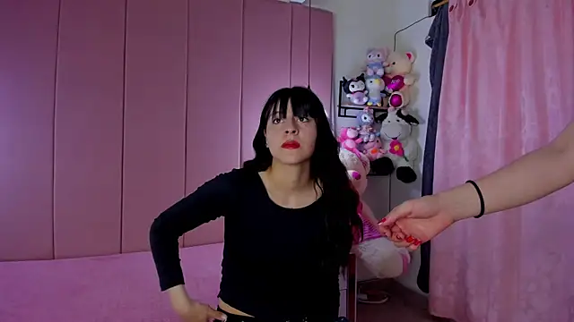 yinyang luar online show from November 8, 2025, 6:33 pm