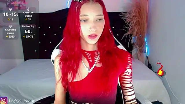 Tessa Moon  online show from November 16, 2025, 8:35 pm