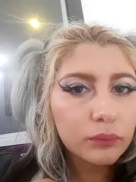 Hollywouldd online show from November 16, 2025, 6:07 am