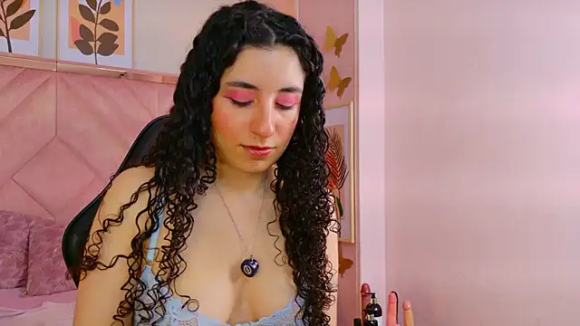 DemiJones  online show from June 11, 2026, 4:42 am