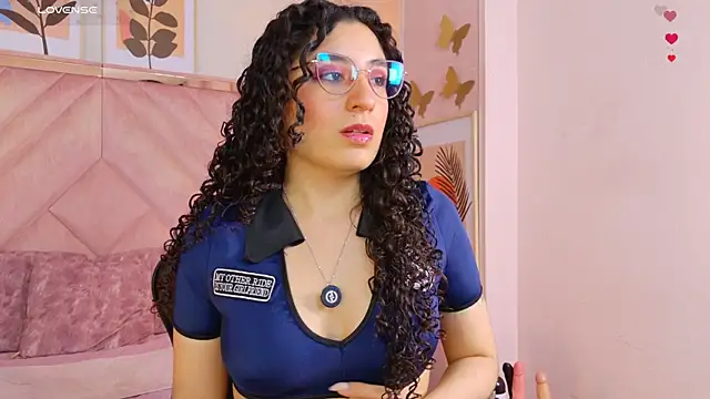 DemiJones  online show from June 14, 2026, 4:46 am