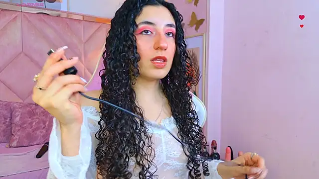 DemiJones  online show from May 13, 2026, 4:41 am