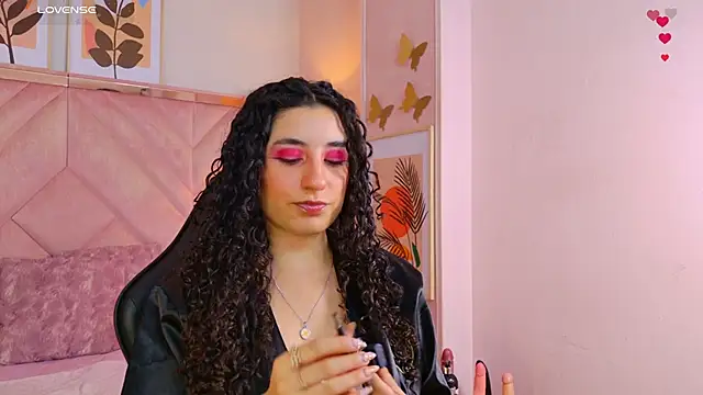 DemiJones  online show from June 20, 2026, 4:50 am