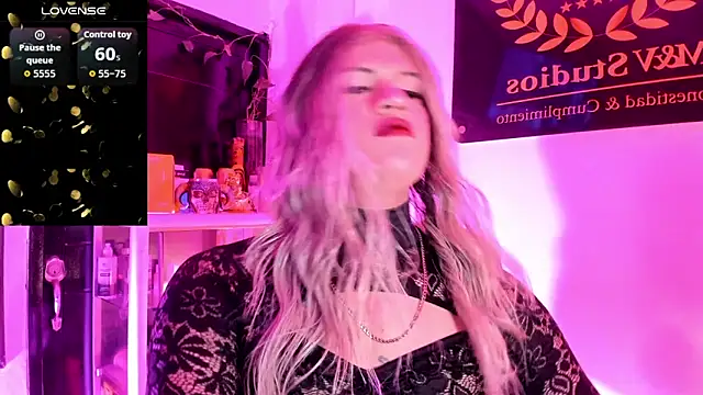 mistressparty online show from February 2, 2026, 8:02 am