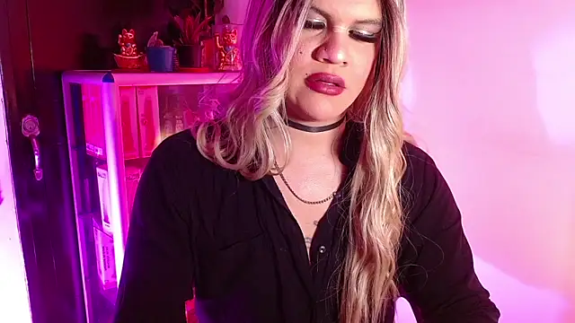 Snapshot of mistressparty chatting on November 27, 2025, 8:42 pm mistressparty online show from November 27, 2025, 8:42 pm