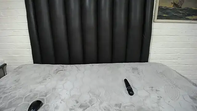 Snapshot of CandyBoobsXxx33 chatting on November 23, 2025, 9:41 am CandyBoobsXxx33 online show from November 23, 2025, 9:41 am