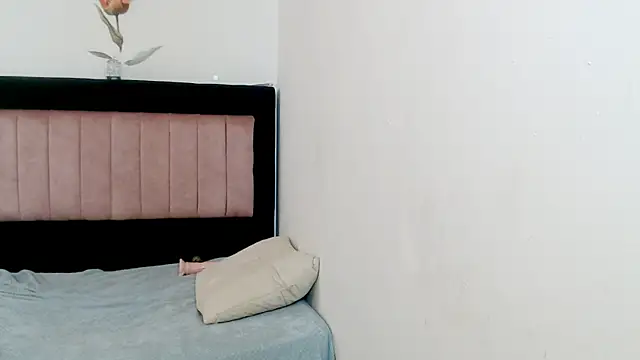 AMARYXS online show from April 8, 2026, 1:23 pm