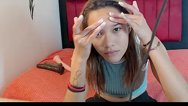 Snapshot of AMARYXS chatting on December 4, 2025, 12:48 pm AMARYXS online show from December 4, 2025, 12:48 pm