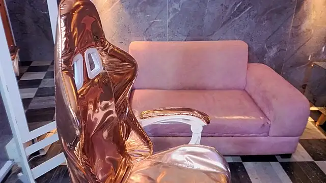 Snapshot of sunny2_b chatting on November 29, 2025, 1:11 pm sunny2 b online show from November 29, 2025, 1:11 pm