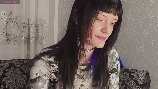 Snapshot of RoxyMetall chatting on November 13, 2025, 12:31 pm RoxyMetall online show from November 13, 2025, 12:31 pm