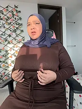 sweetmuslim01 online show from March 22, 2025, 10:04 pm