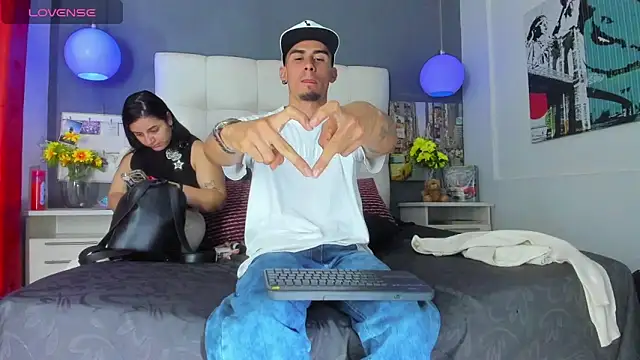 Sharon Tyga20 online show from December 1, 2025, 8:53 pm