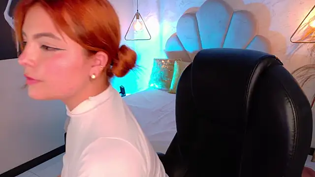 GabyQueens online show from August 1, 2026, 4:43 am