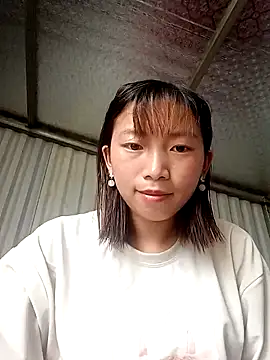 Snapshot of julybi chatting on November 9, 2025, 6:17 am julybi online show from November 9, 2025, 6:17 am