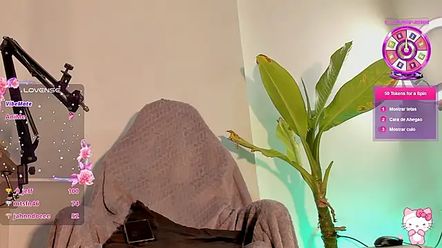 Snapshot of Goddess__Effy chatting on March 30, 2026, 6:04 am Goddess Effy online show from March 30, 2026, 6:04 am