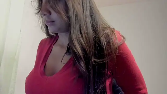 LilyGarcia online show from May 16, 2026, 1:26 am