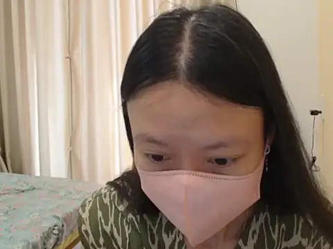 Lil-Cherries online show from January 7, 2026, 2:49 am