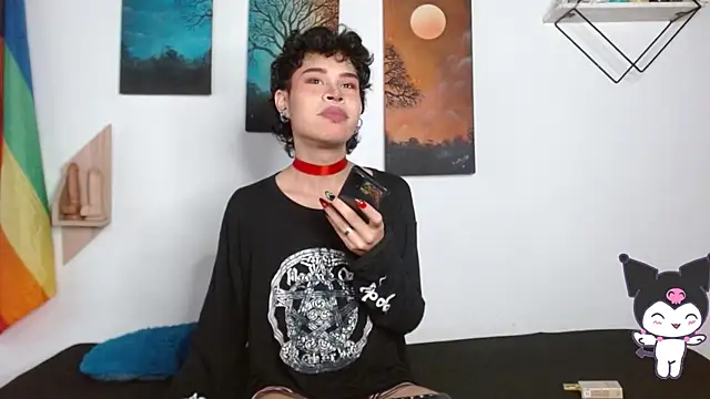 nicolai a online show from April 13, 2026, 2:43 pm