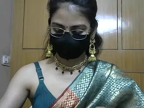 Snapshot of Fairy_Pie chatting on April 30, 2026, 7:21 pm Fairy Pie online show from April 30, 2026, 7:21 pm