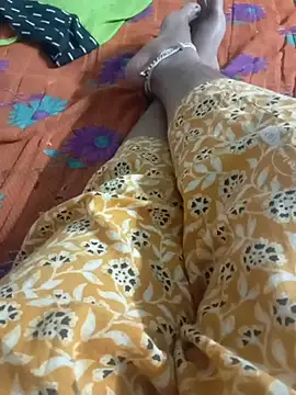 Snapshot of Rathi_telugu_couple chatting on June 27, 2026, 12:44 pm Rathi telugu couple online show from June 27, 2026, 12:44 pm