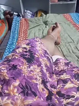 Snapshot of Rathi_telugu_couple chatting on August 5, 2026, 11:10 pm Rathi telugu couple online show from August 5, 2026, 11:10 pm