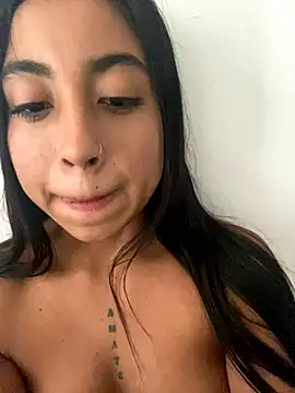 mara rosseX online show from November 16, 2025, 7:40 pm