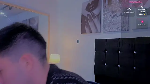 Snapshot of Un_Sluttyy chatting on March 24, 2026, 11:10 am Un Sluttyy online show from March 24, 2026, 11:10 am