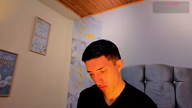 Snapshot of Un_Sluttyy chatting on March 30, 2026, 11:55 am Un Sluttyy online show from March 30, 2026, 11:55 am