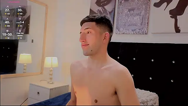 Snapshot of Un_Sluttyy chatting on March 20, 2026, 11:11 am Un Sluttyy online show from March 20, 2026, 11:11 am