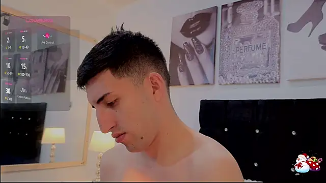 Snapshot of Un_Sluttyy chatting on March 23, 2026, 12:27 pm Un Sluttyy online show from March 23, 2026, 12:27 pm