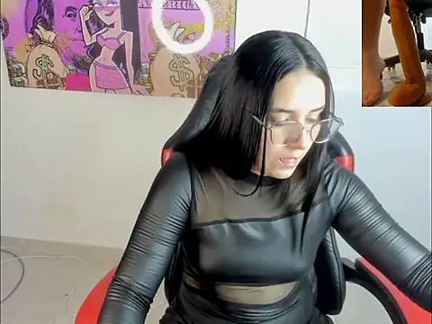 queen findom1 online show from January 6, 2026, 6:28 am