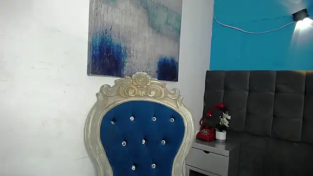 Aliis Love online show from November 16, 2025, 8:24 pm