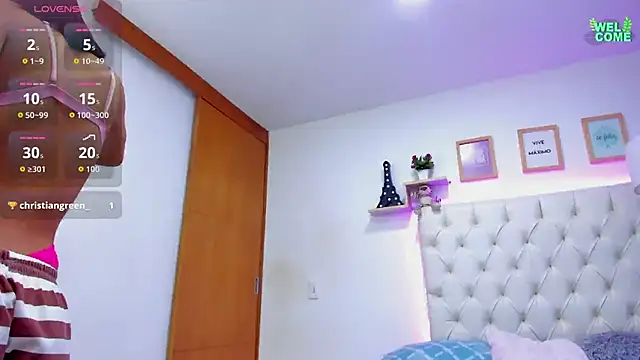 lovely lizz online show from November 24, 2025, 12:27 pm