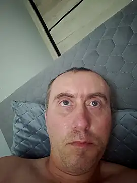 Snapshot of TirelessLot3 chatting on July 21, 2026, 4:52 pm TirelessLot3 online show from July 21, 2026, 4:52 pm