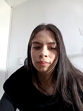 emilygrooe online show from February 6, 2026, 4:36 pm