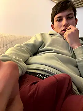 JoseCho18 online show from January 11, 2026, 7:43 pm