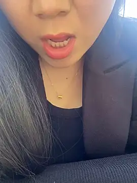 LaiLai-168 online show from November 27, 2025, 3:40 am