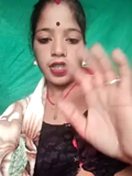 Hot eras8 online show from November 25, 2025, 2:12 am