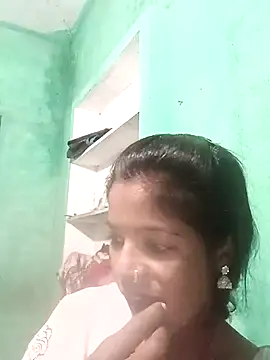 Hot eras8 online show from November 30, 2025, 3:40 am