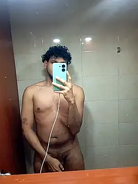 prototipoA45 online show from November 28, 2025, 7:03 pm