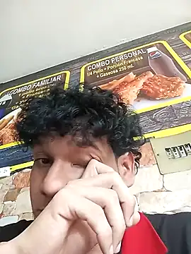 prototipoA45 online show from December 1, 2025, 7:48 pm