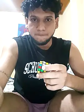 prototipoA45 online show from December 21, 2025, 5:09 am